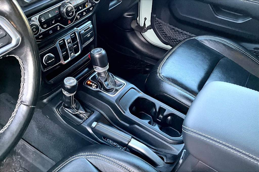Thumbnail: 2023 Jeep Wrangler - 16