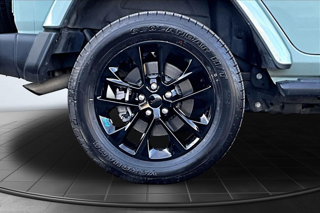 Thumbnail: 2023 Jeep Wrangler - 36