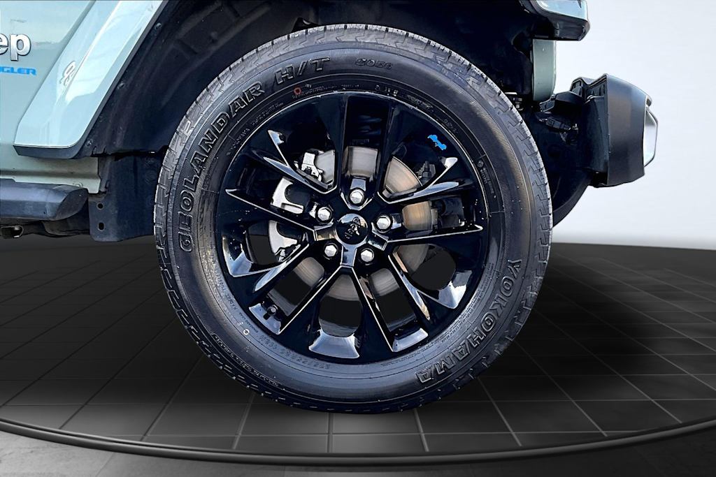 Thumbnail: 2023 Jeep Wrangler - 34