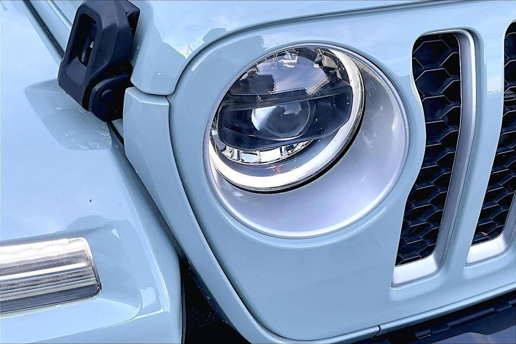 Thumbnail: 2023 Jeep Wrangler - 31