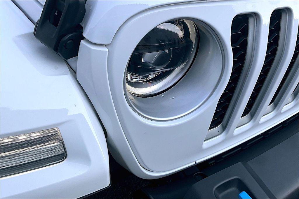 Thumbnail: 2023 Jeep Wrangler - 31