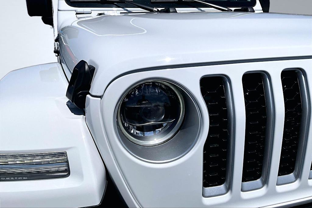 Thumbnail: 2023 Jeep Wrangler - 31