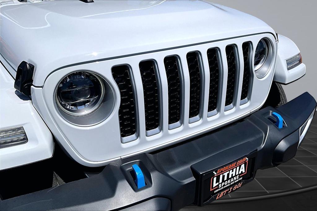 Thumbnail: 2023 Jeep Wrangler - 33