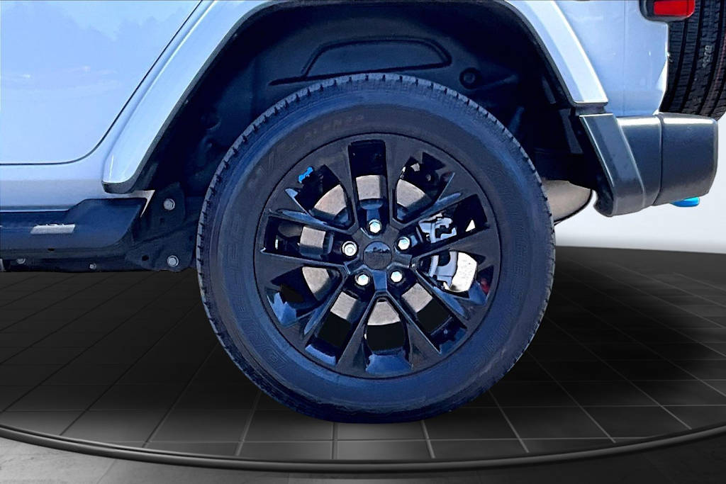 Thumbnail: 2023 Jeep Wrangler - 36
