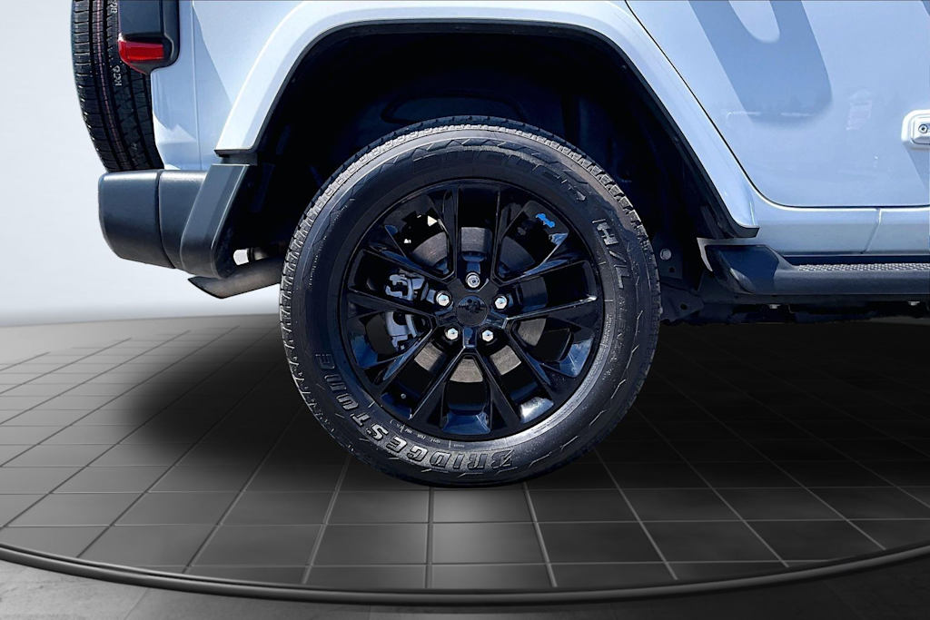 Thumbnail: 2023 Jeep Wrangler - 35