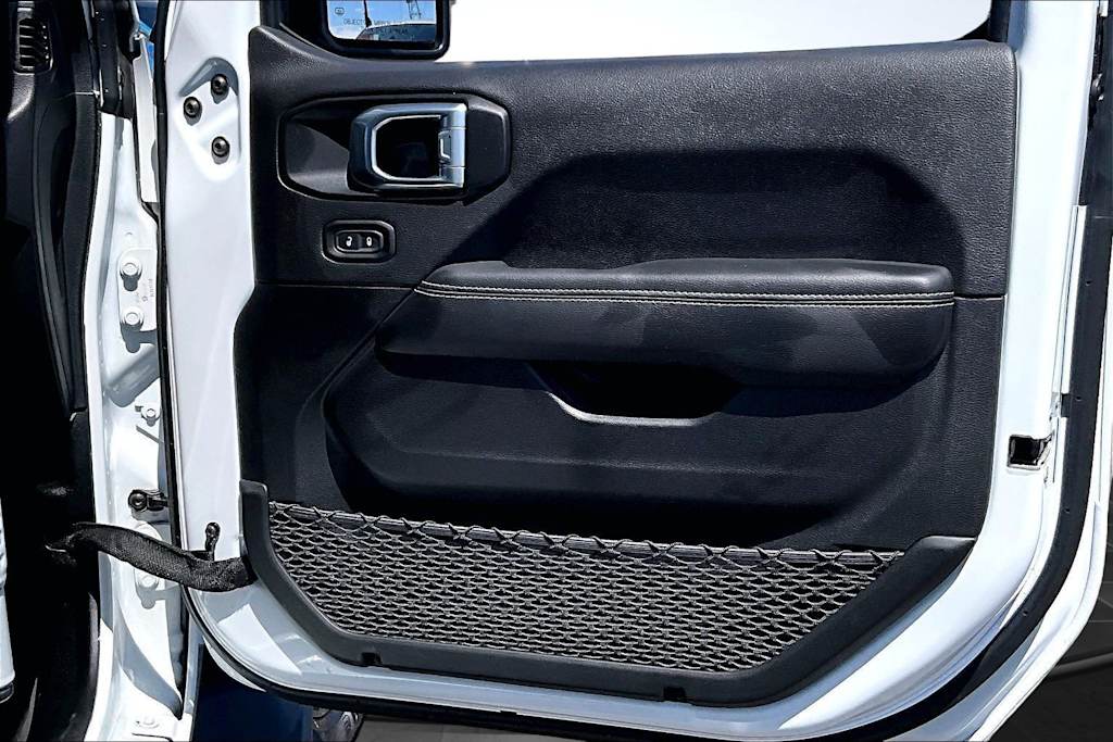 Thumbnail: 2023 Jeep Wrangler - 29