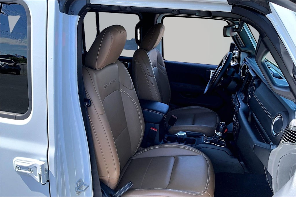 Thumbnail: 2023 Jeep Wrangler - 22