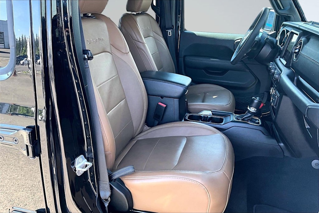 Thumbnail: 2023 Jeep Wrangler - 19