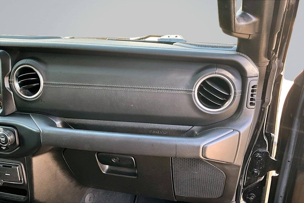 Thumbnail: 2023 Jeep Wrangler - 24
