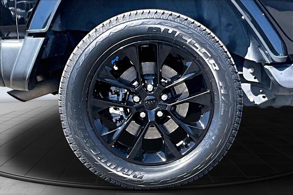 Thumbnail: 2023 Jeep Wrangler - 36