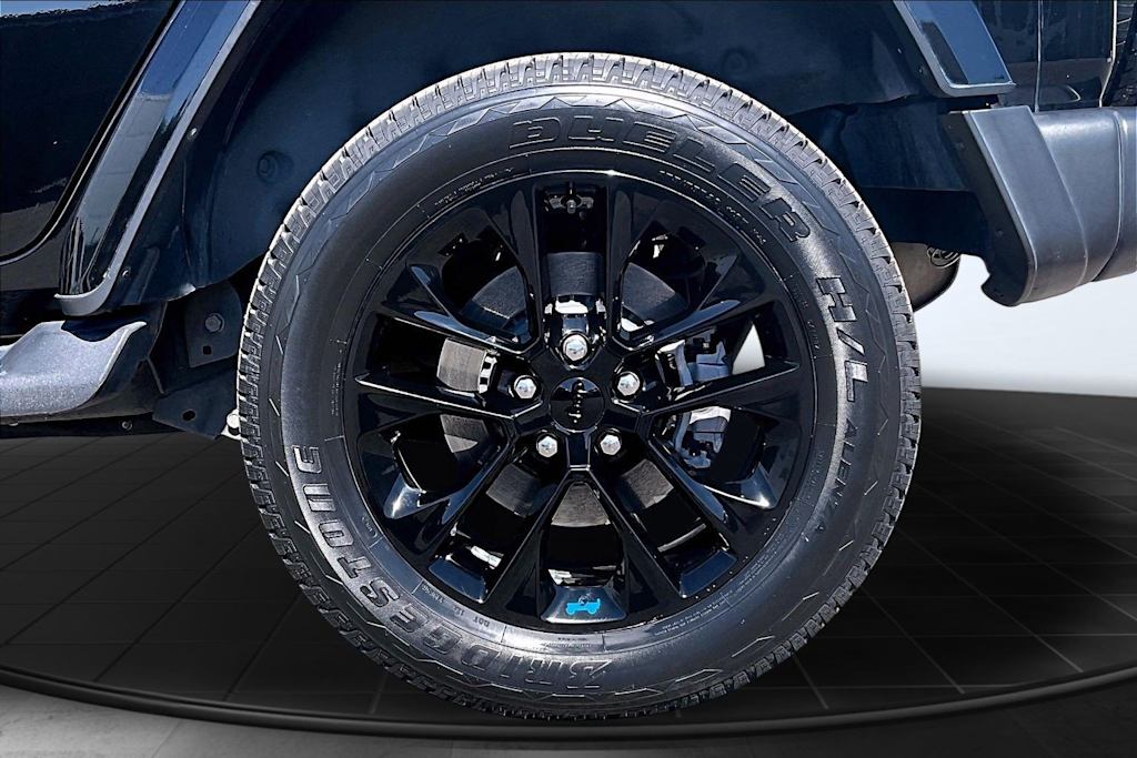 Thumbnail: 2023 Jeep Wrangler - 35