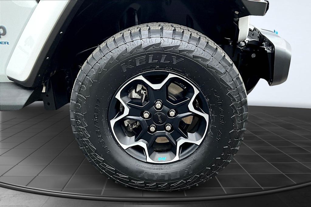 Thumbnail: 2023 Jeep Wrangler - 34