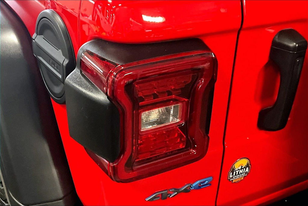 Thumbnail: 2023 Jeep Wrangler - 32