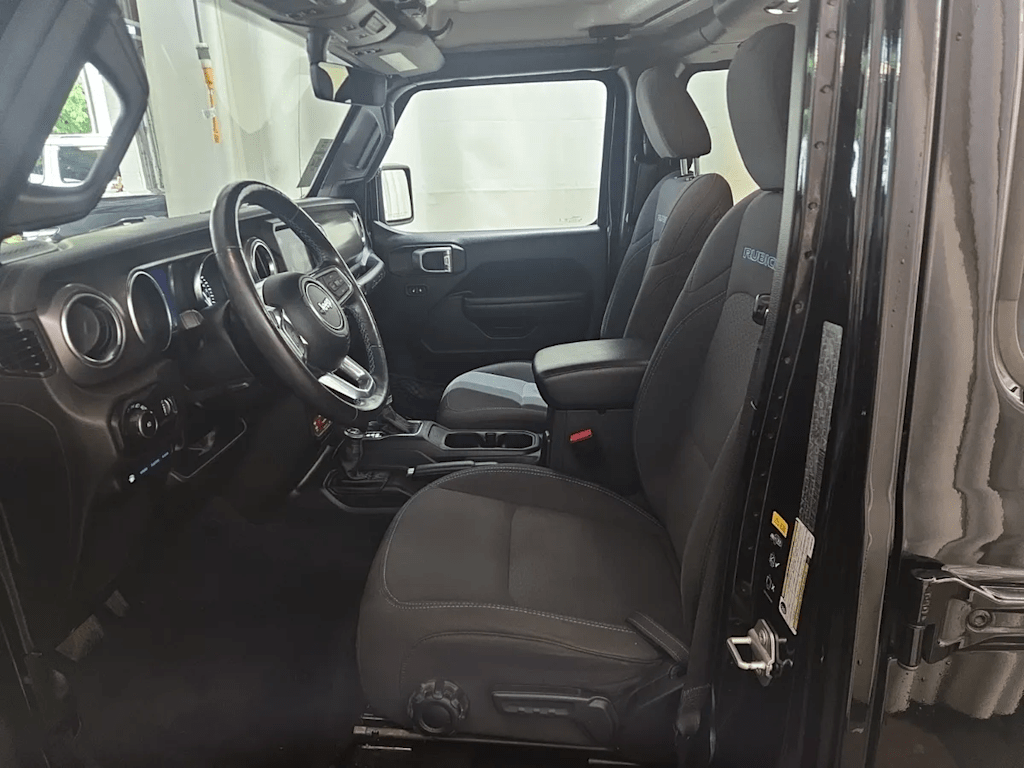 Thumbnail: 2023 Jeep Wrangler - 5