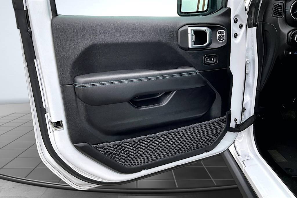 Thumbnail: 2023 Jeep Wrangler - 28