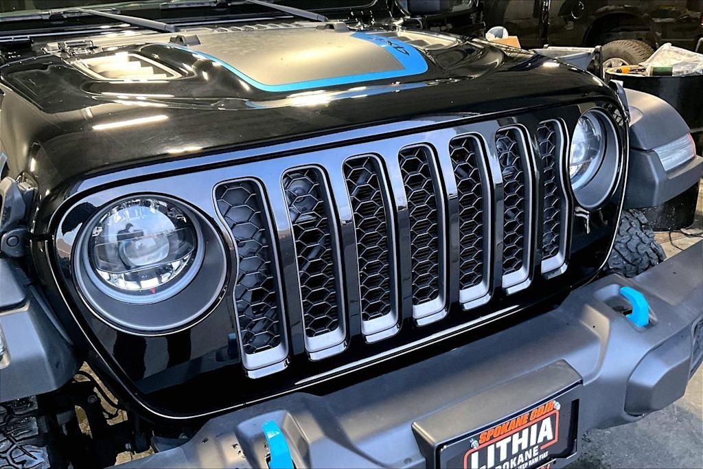 Thumbnail: 2023 Jeep Wrangler - 33