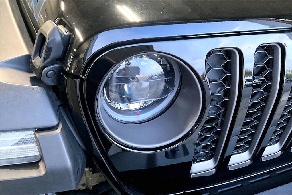 Thumbnail: 2023 Jeep Wrangler - 31
