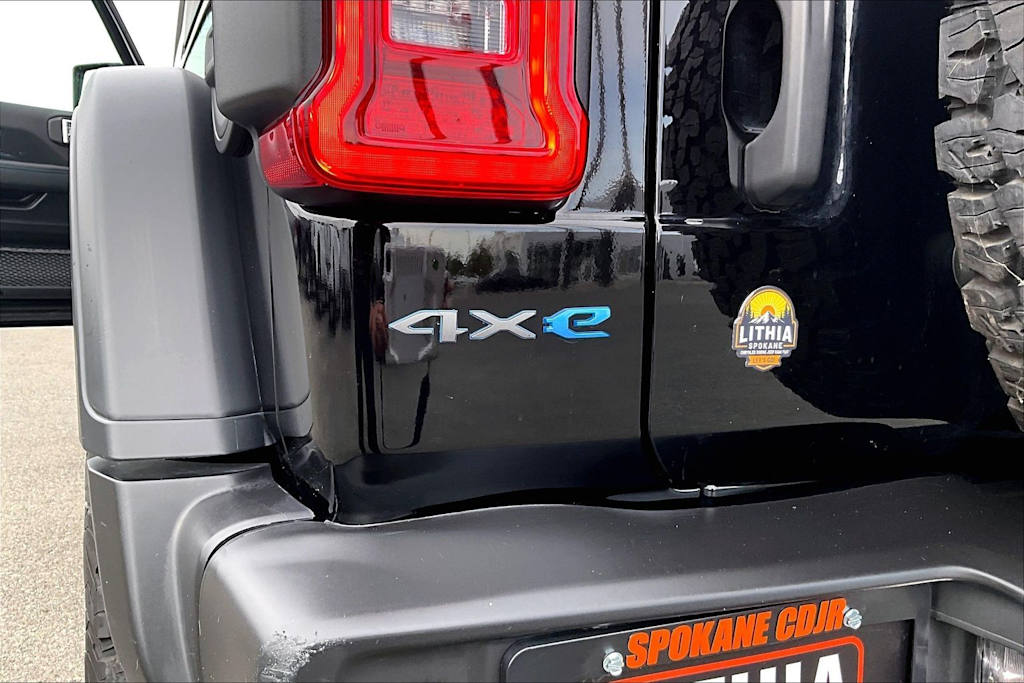 Thumbnail: 2023 Jeep Wrangler - 19