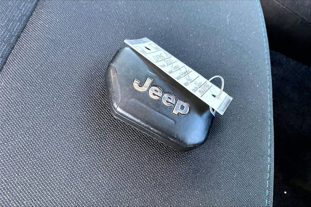 Thumbnail: 2021 Jeep Wrangler - 19