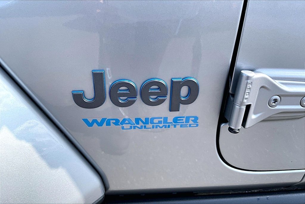 Thumbnail: 2021 Jeep Wrangler - 7