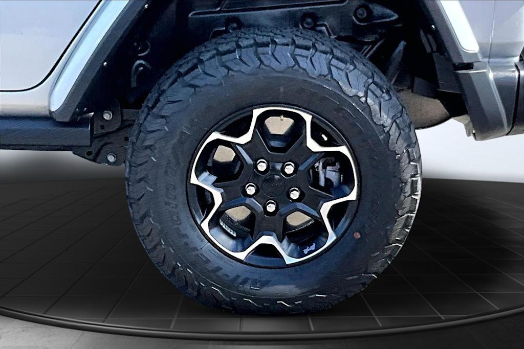 Thumbnail: 2021 Jeep Wrangler - 36