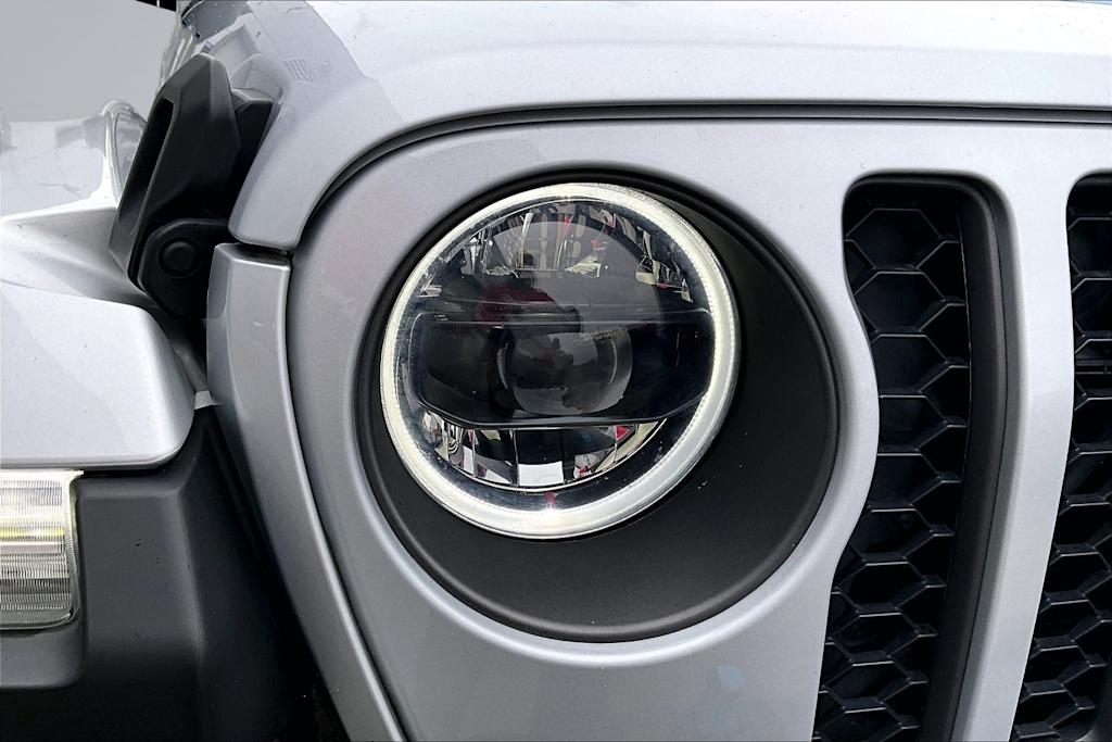 Thumbnail: 2023 Jeep Wrangler - 31