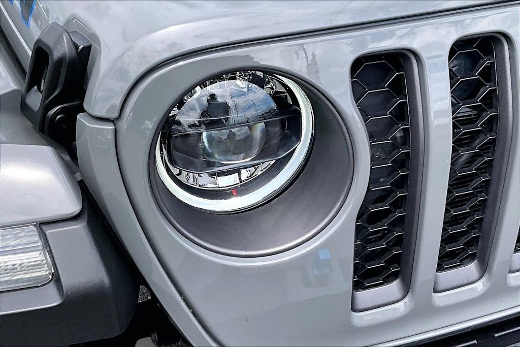 Thumbnail: 2023 Jeep Wrangler - 31