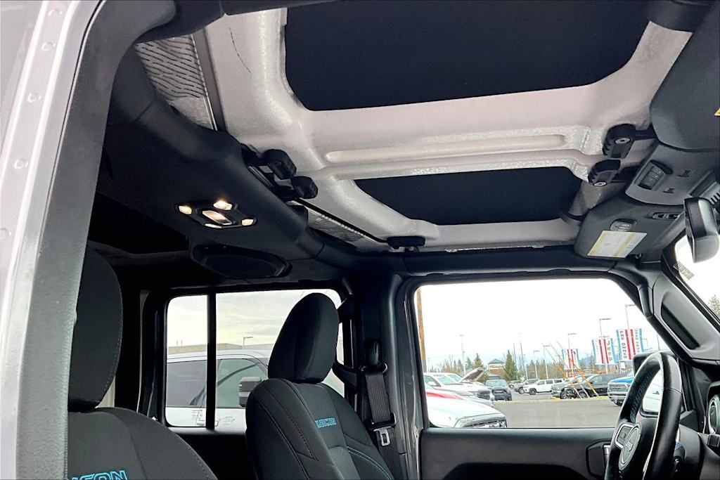 Thumbnail: 2021 Jeep Wrangler - 30