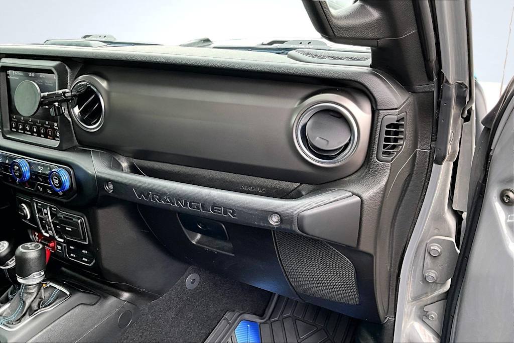 Thumbnail: 2021 Jeep Wrangler - 25