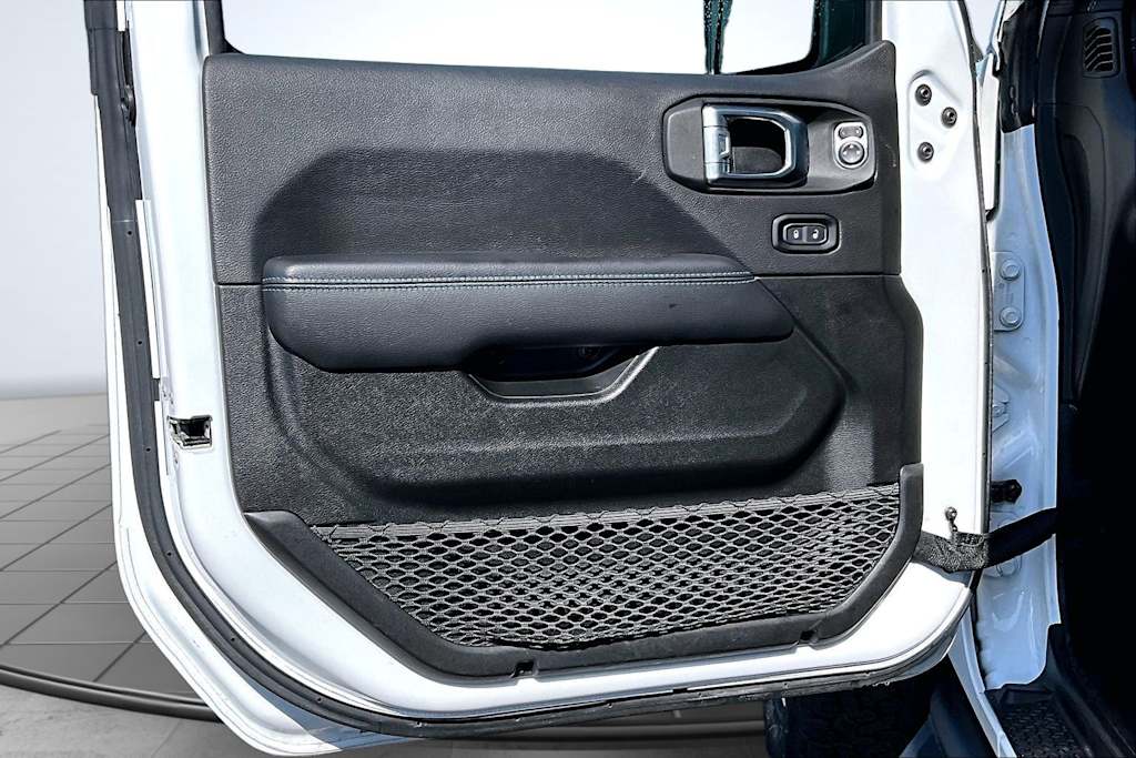 Thumbnail: 2023 Jeep Wrangler - 29