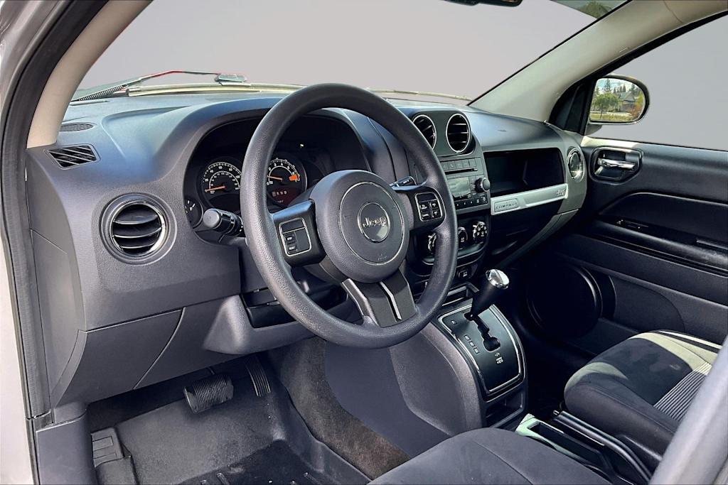 Thumbnail: 2017 Jeep Compass - 2