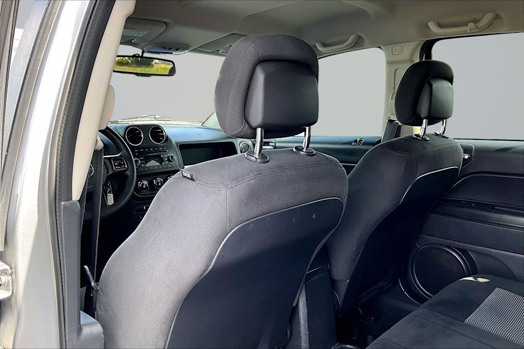Thumbnail: 2017 Jeep Compass - 11