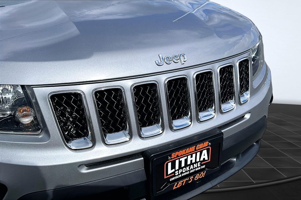 Thumbnail: 2017 Jeep Compass - 33