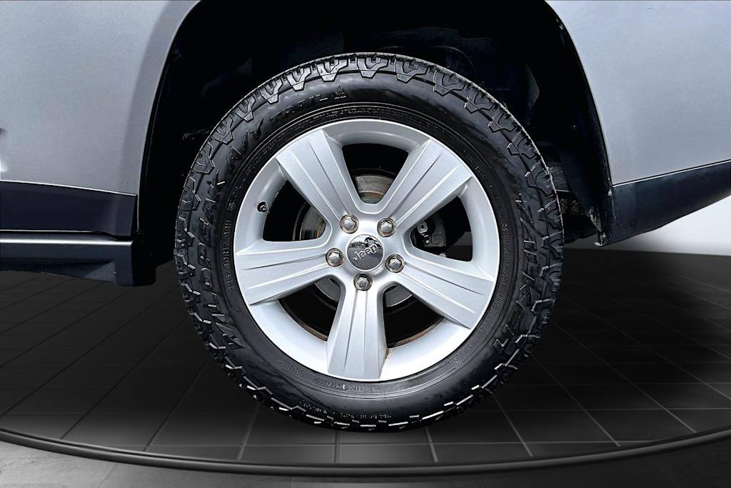 Thumbnail: 2017 Jeep Compass - 35