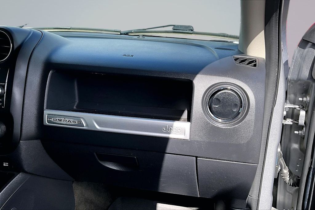 Thumbnail: 2017 Jeep Compass - 25
