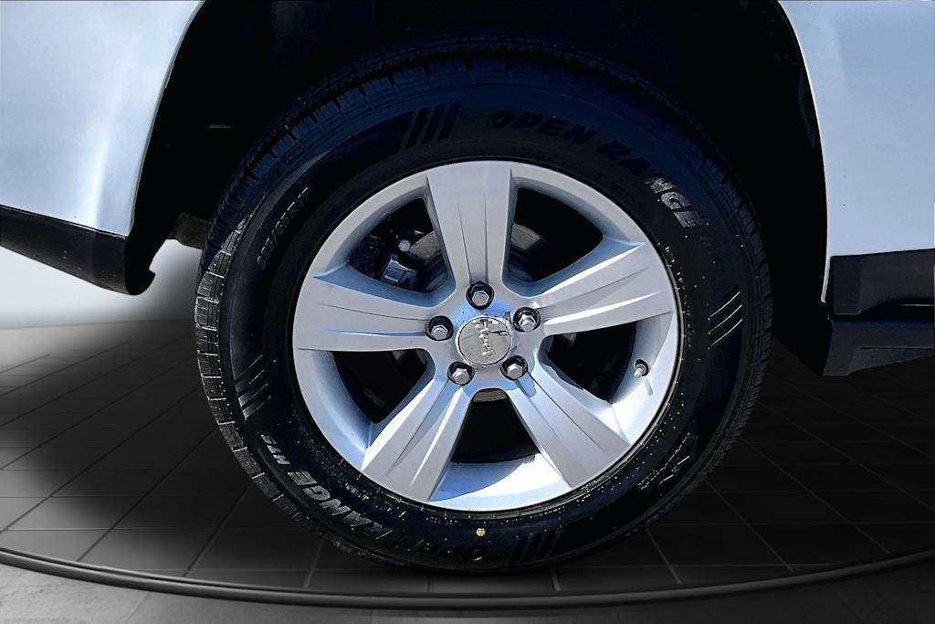 Thumbnail: 2012 Jeep Compass - 35