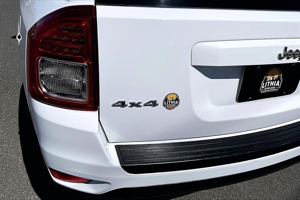 Thumbnail: 2012 Jeep Compass - 20