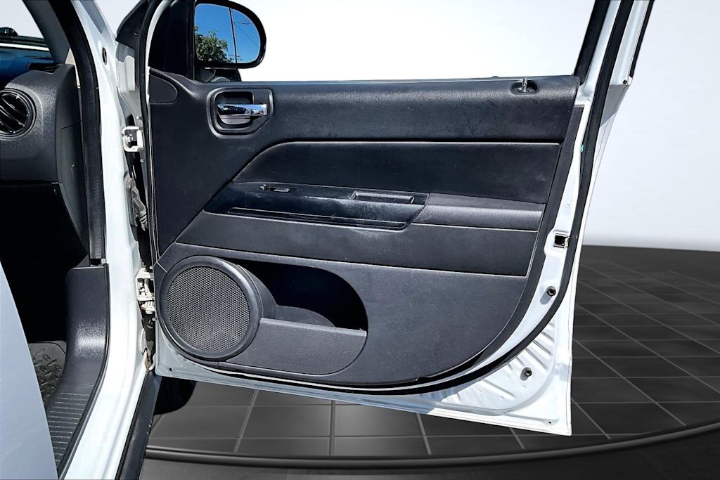 Thumbnail: 2012 Jeep Compass - 29