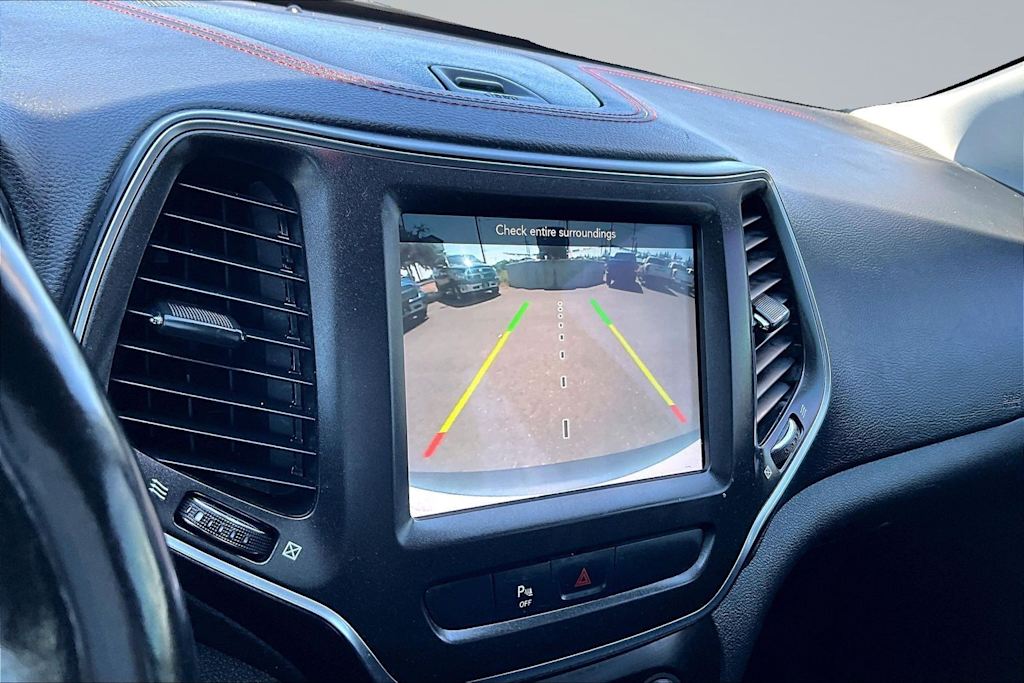 Thumbnail: 2020 Jeep Cherokee - 27