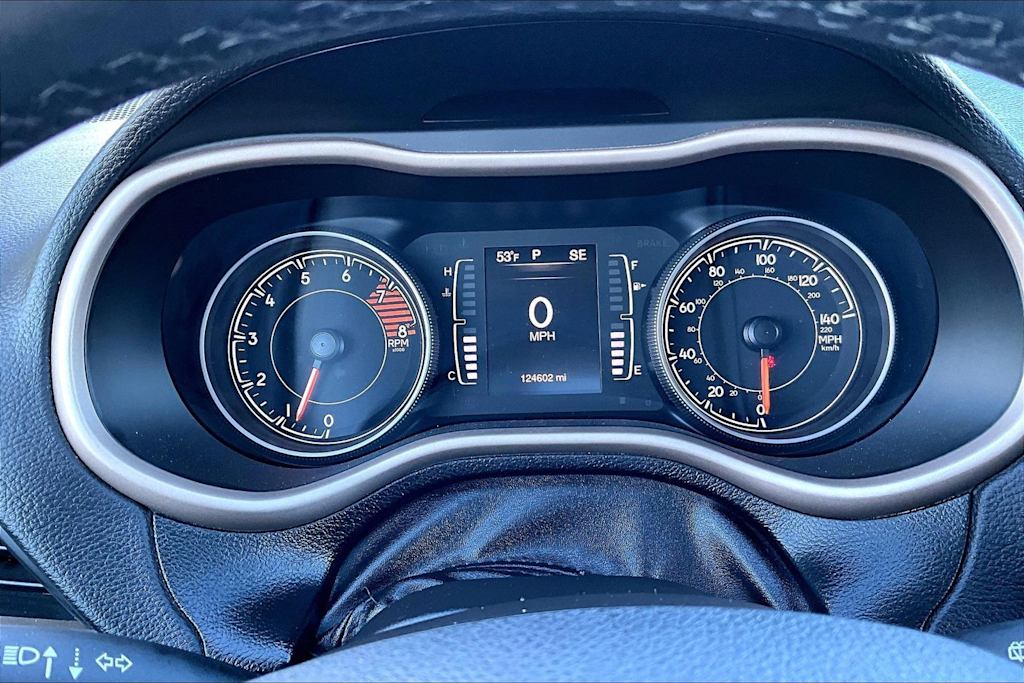 Thumbnail: 2017 Jeep Cherokee - 16