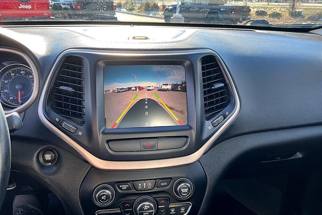 Thumbnail: 2017 Jeep Cherokee - 27