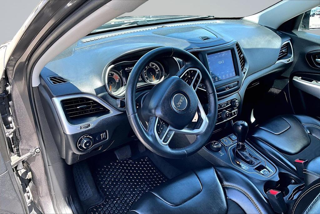 Thumbnail: 2022 Jeep Cherokee - 2