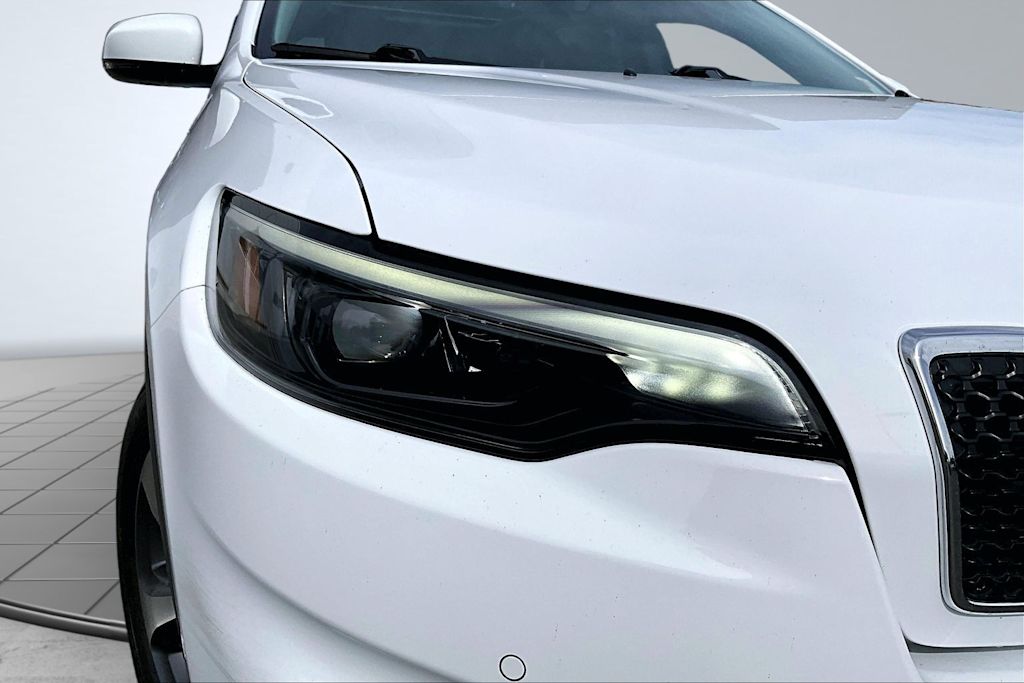 Thumbnail: 2021 Jeep Cherokee - 31
