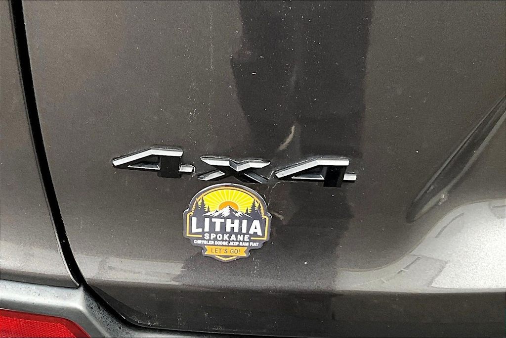 Thumbnail: 2021 Jeep Cherokee - 7