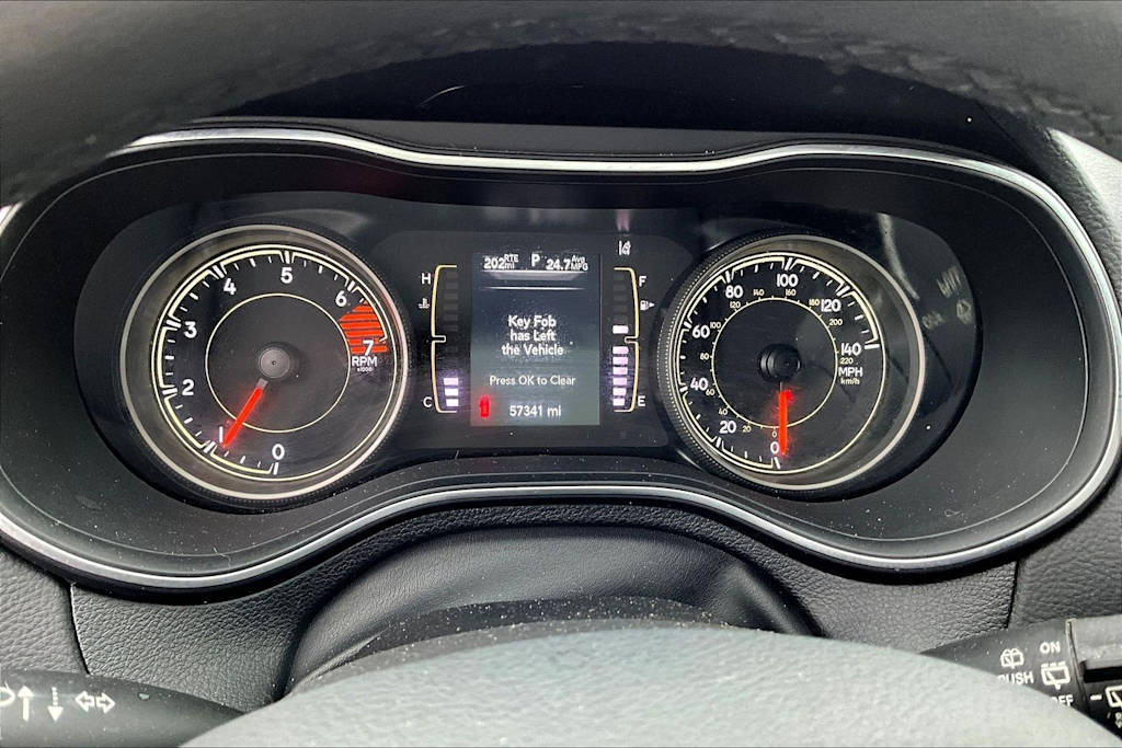 Thumbnail: 2021 Jeep Cherokee - 17