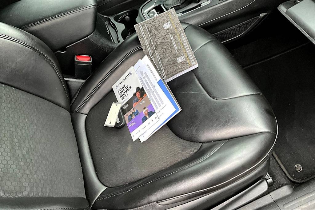 Thumbnail: 2021 Jeep Cherokee - 22