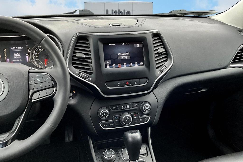 Thumbnail: 2021 Jeep Cherokee - 15