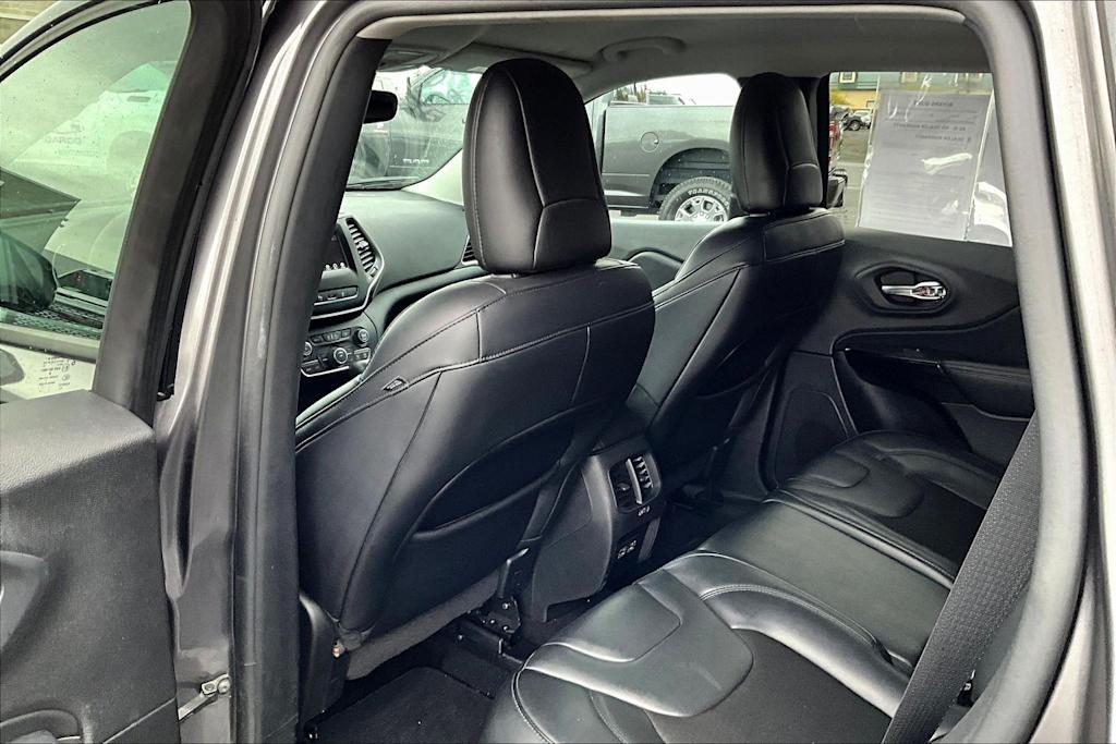 Thumbnail: 2021 Jeep Cherokee - 13