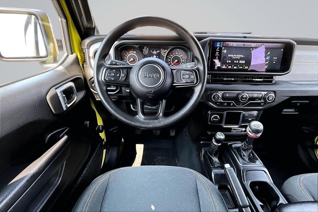 Thumbnail: 2024 Jeep Wrangler - 14