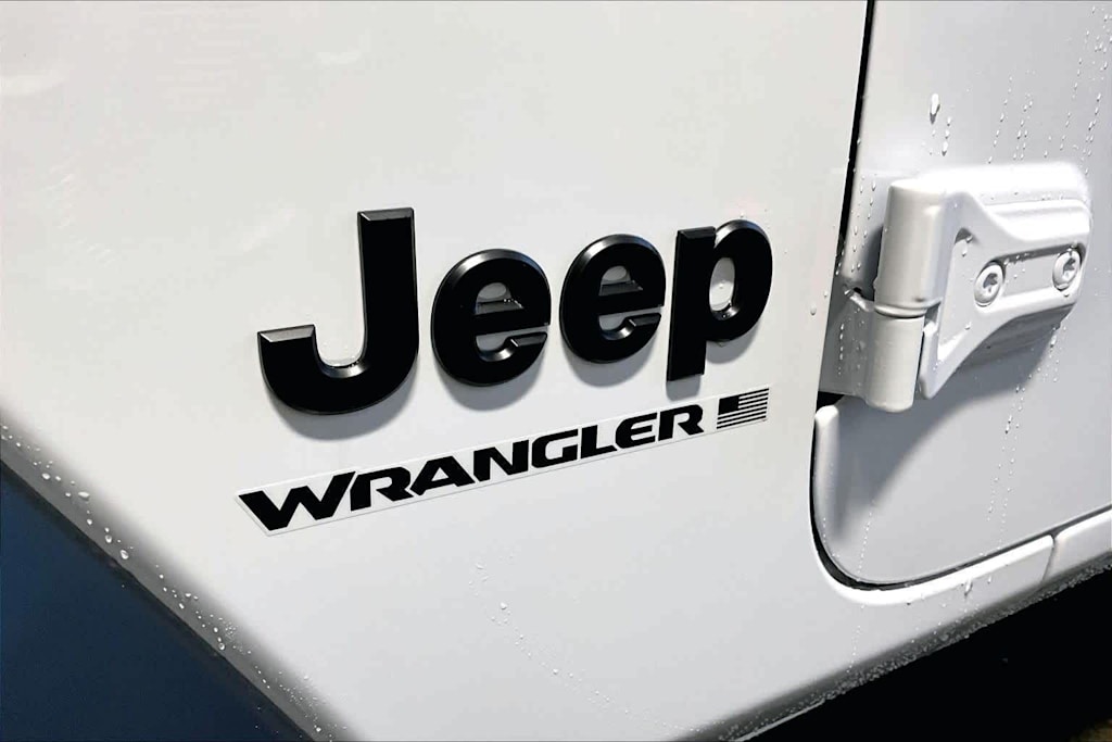 Thumbnail: 2026 Jeep Wrangler - 6